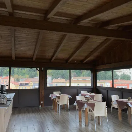 L'antico Rudere * 科森扎